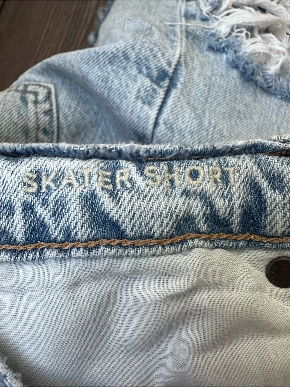 American Eagle Skater Shorts Size 00 Distressed High Rise Denim EUC